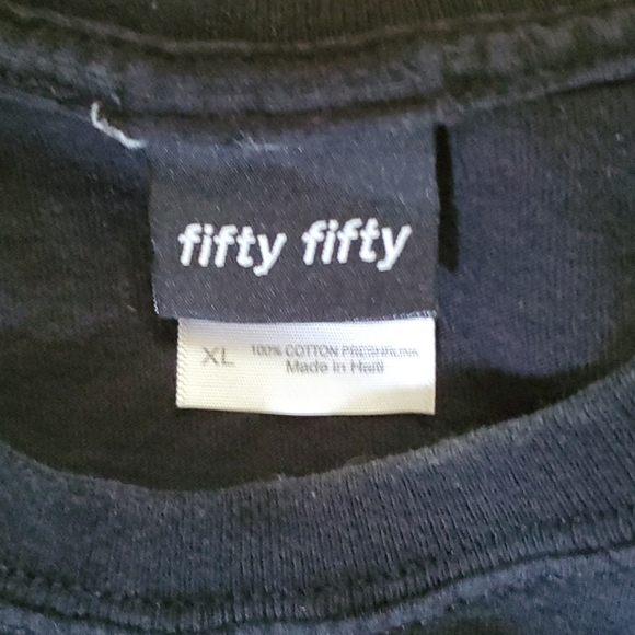 Front magazine 50 50 tshirt. Smoking girl - Picture 3 of 4